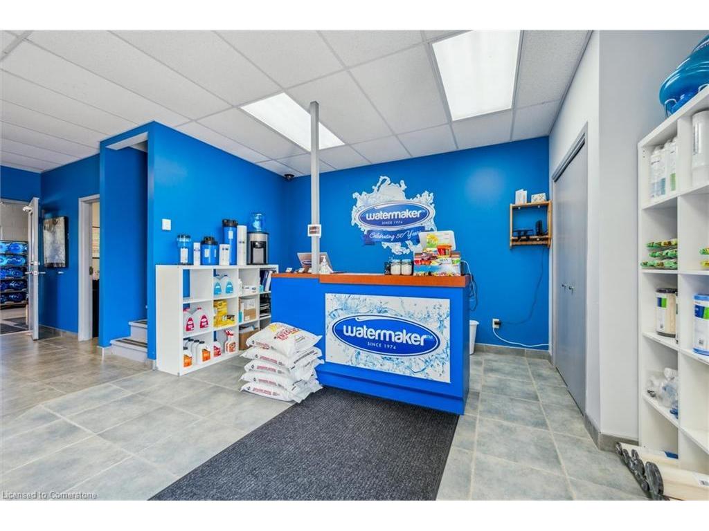 









935


St David

Street North,
Fergus,




ON
N1M 2W3

