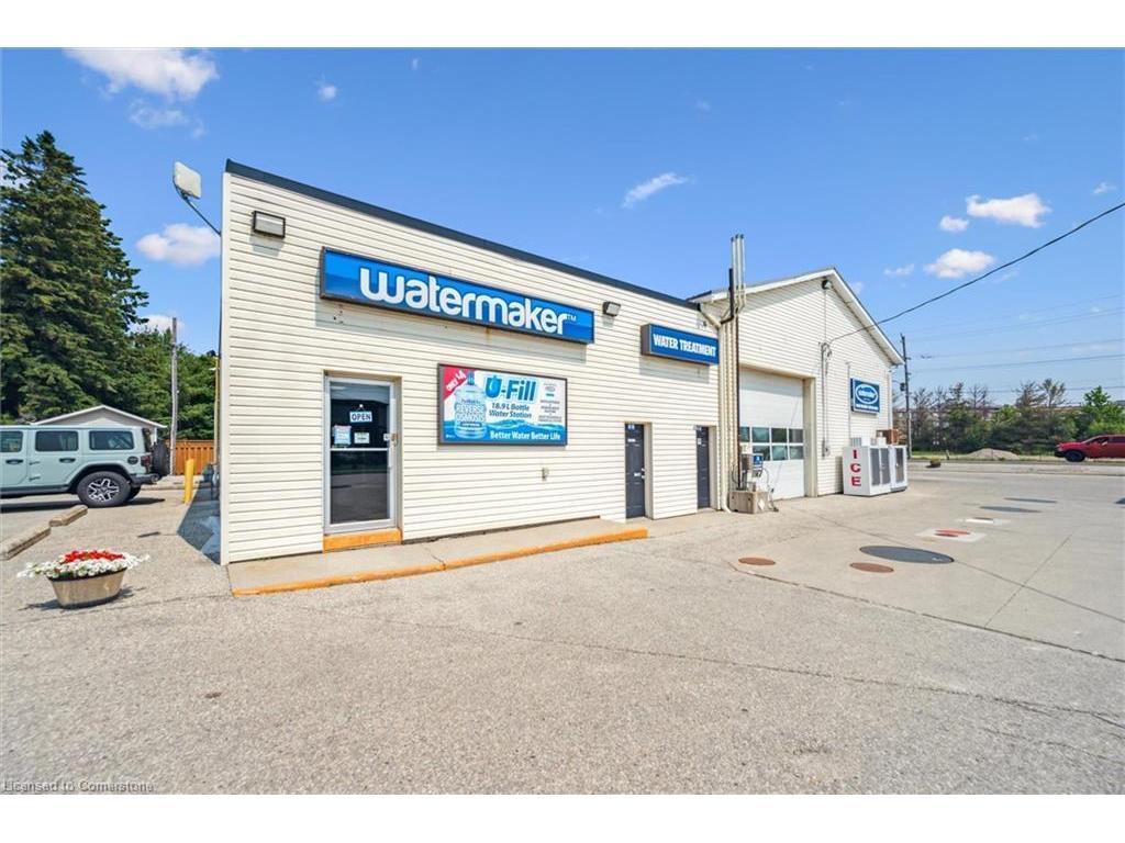 









935


St David

Street North,
Fergus,




ON
N1M 2W3

