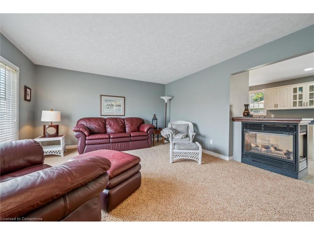 









935


St David

Street North,
Fergus,




ON
N1M 2W3

