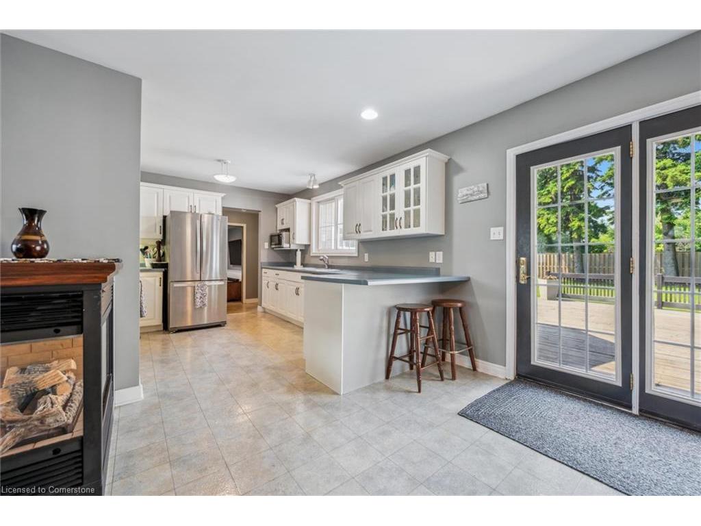 









935


St David

Street North,
Fergus,




ON
N1M 2W3

