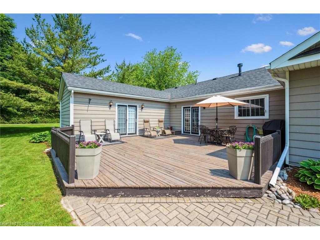 









935


St David

Street North,
Fergus,




ON
N1M 2W3

