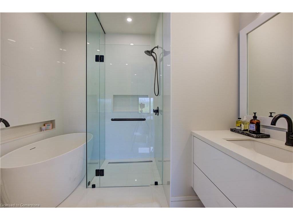 









1826


Moser Young

Road,
Wellesley,




ON
N0B 2T0

