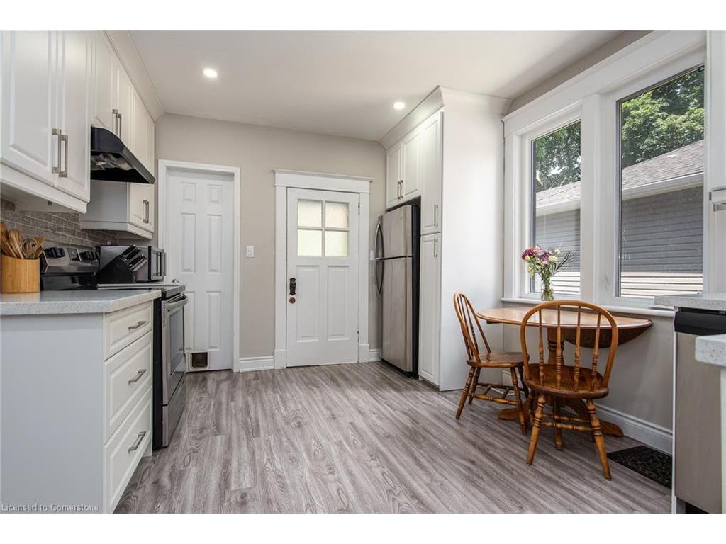 









336


Waterloo

Street South,
Cambridge,




ON
N3H 1N8

