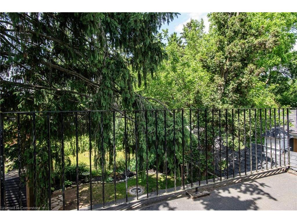 









336


Waterloo

Street South,
Cambridge,




ON
N3H 1N8

