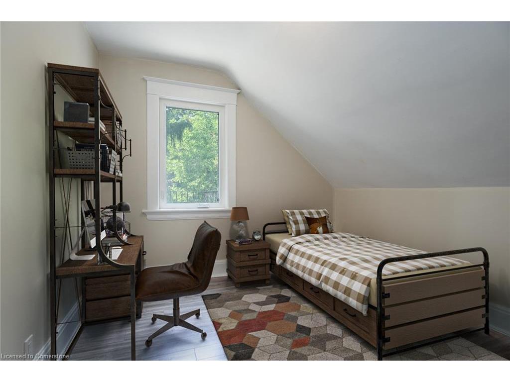 









336


Waterloo

Street South,
Cambridge,




ON
N3H 1N8

