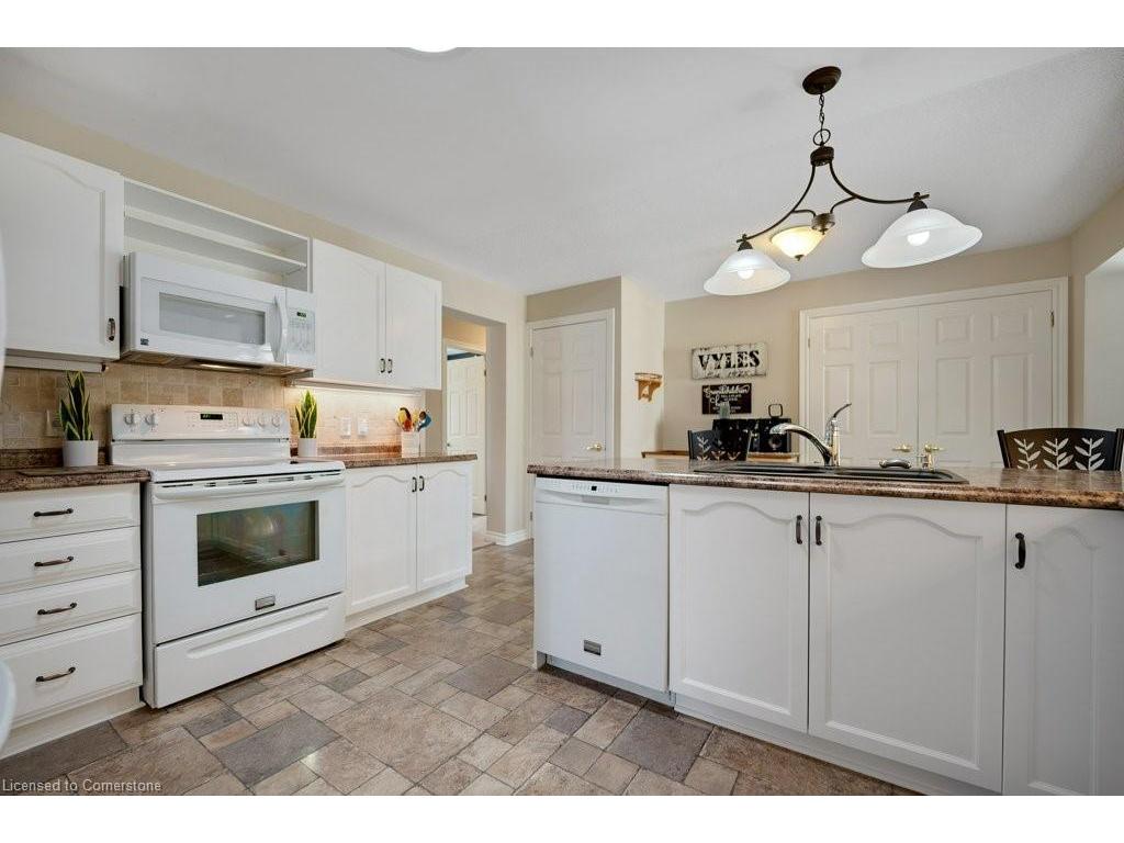 









120


Kilroot

Place,
Freelton,




ON
L8B 1A5

