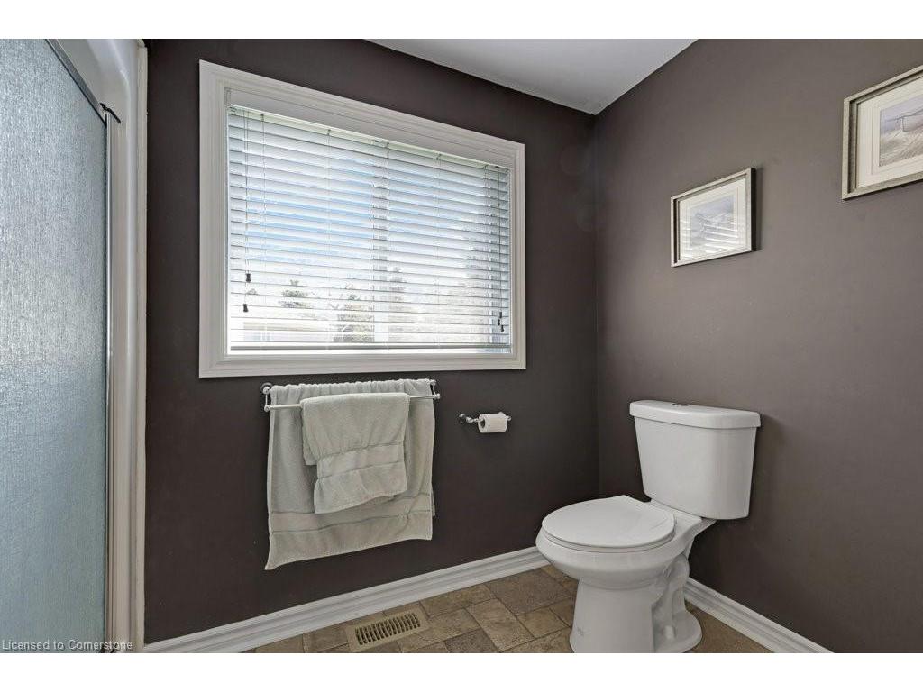 









120


Kilroot

Place,
Freelton,




ON
L8B 1A5

