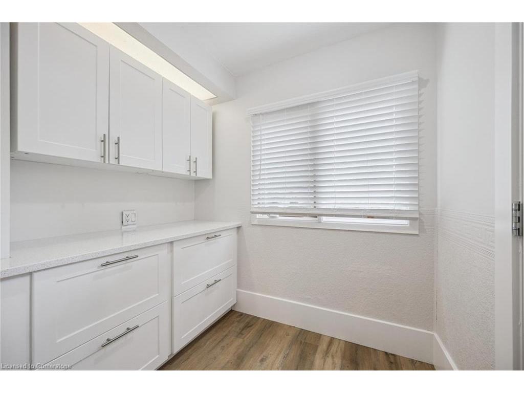 









180


David

Street,
Kitchener,




ON
N2G 1Y5

