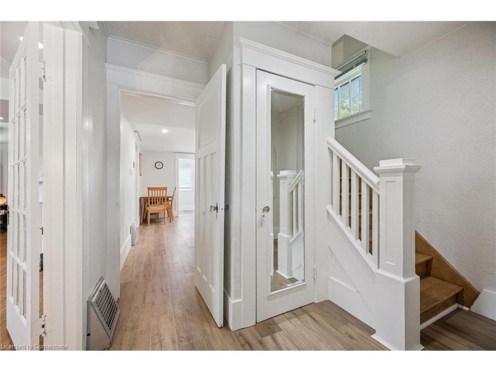 









180


David

Street,
Kitchener,




ON
N2G 1Y5


