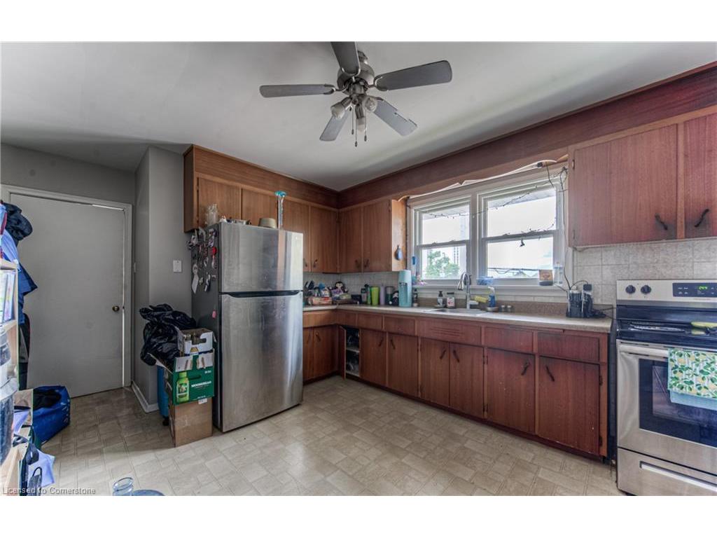 









218


Margaret

Avenue,
Kitchener,




ON
N2H 4J2

