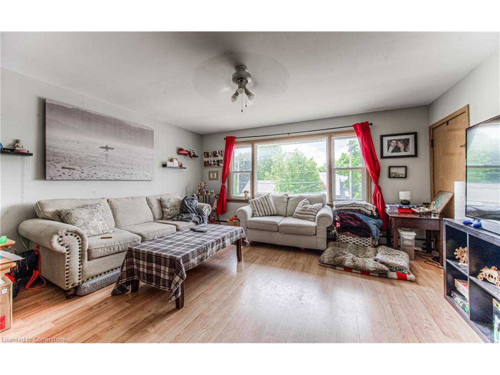 









218


Margaret

Avenue,
Kitchener,




ON
N2H 4J2

