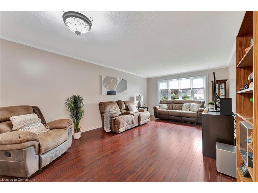 









5


Marcon

Court,
Kitchener,




ON
N2E 3G2

