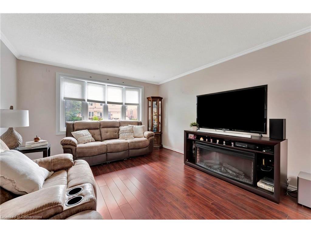 









5


Marcon

Court,
Kitchener,




ON
N2E 3G2

