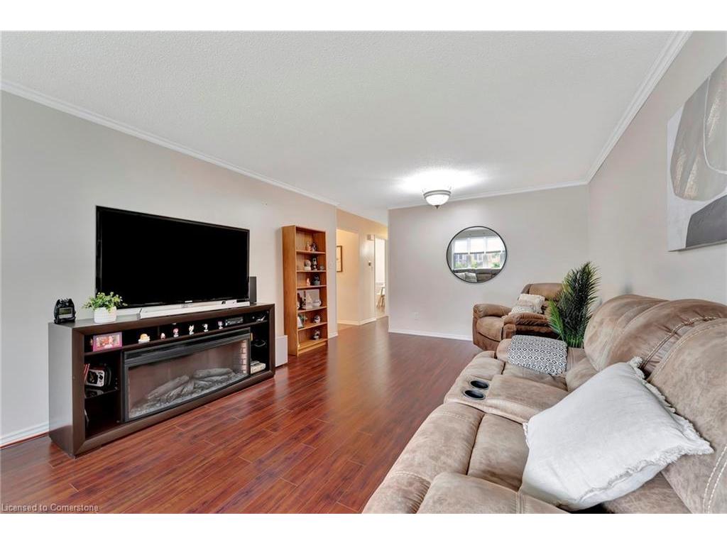 









5


Marcon

Court,
Kitchener,




ON
N2E 3G2


