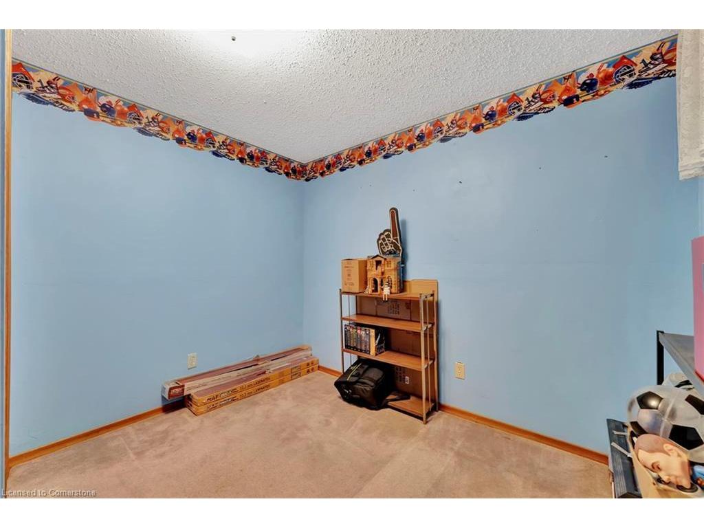 









5


Marcon

Court,
Kitchener,




ON
N2E 3G2

