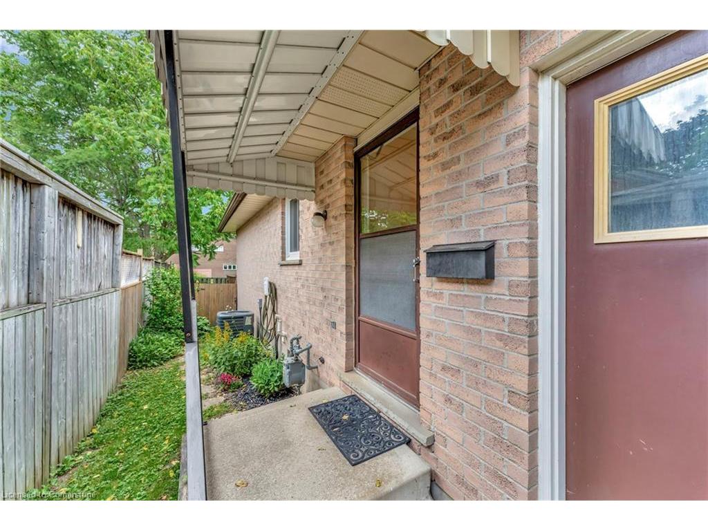 









5


Marcon

Court,
Kitchener,




ON
N2E 3G2

