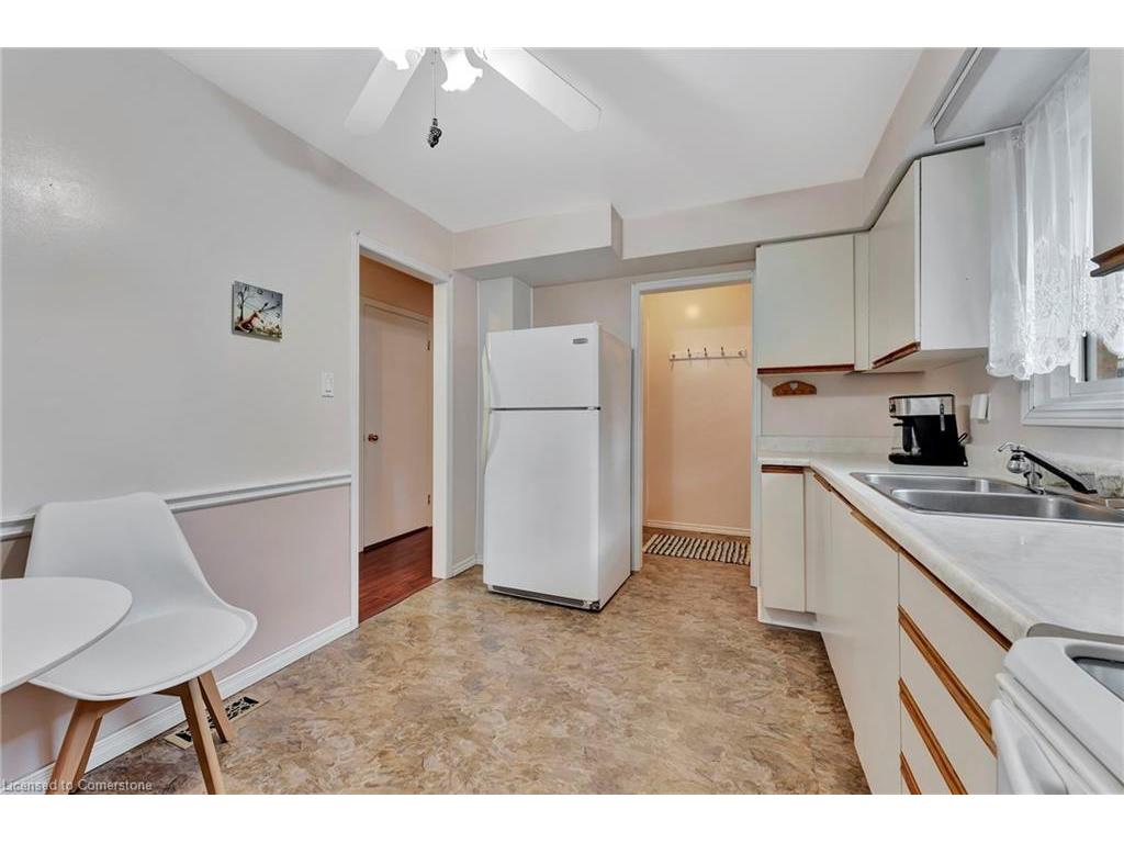 









5


Marcon

Court,
Kitchener,




ON
N2E 3G2

