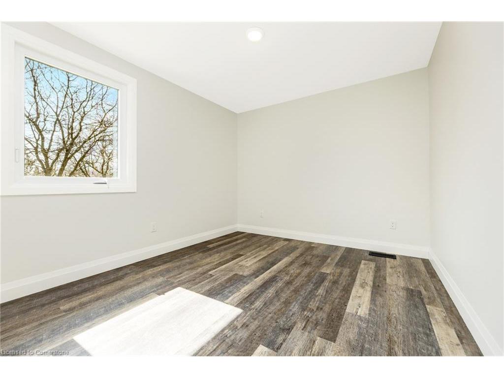









33


Islington

Avenue,
Guelph,




ON
N1E 1B2


