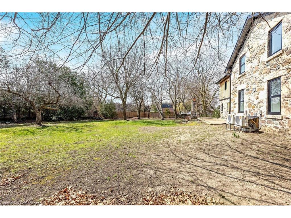 









33


Islington

Avenue,
Guelph,




ON
N1E 1B2

