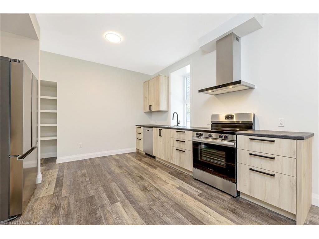 









33


Islington

Avenue,
Guelph,




ON
N1E 1B2

