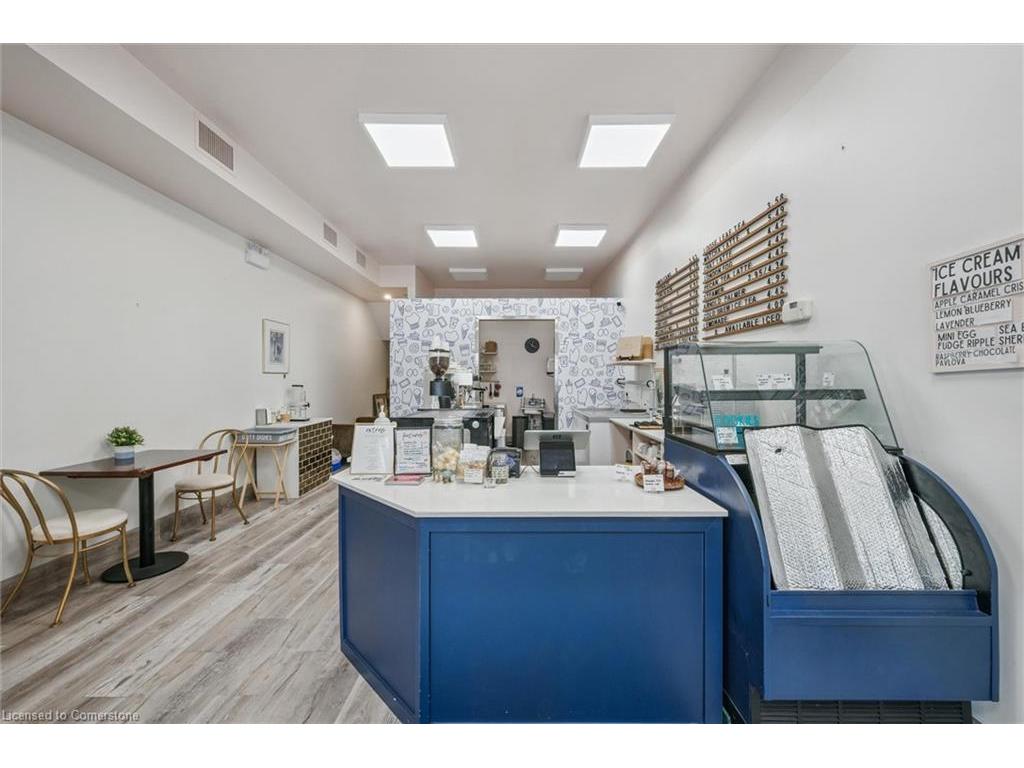 









1406


King

Street North,
St. Jacobs,




ON
N0B 2N0

