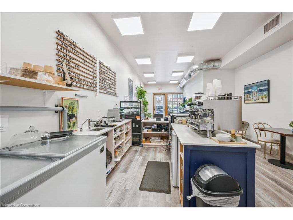









1406


King

Street North,
St. Jacobs,




ON
N0B 2N0

