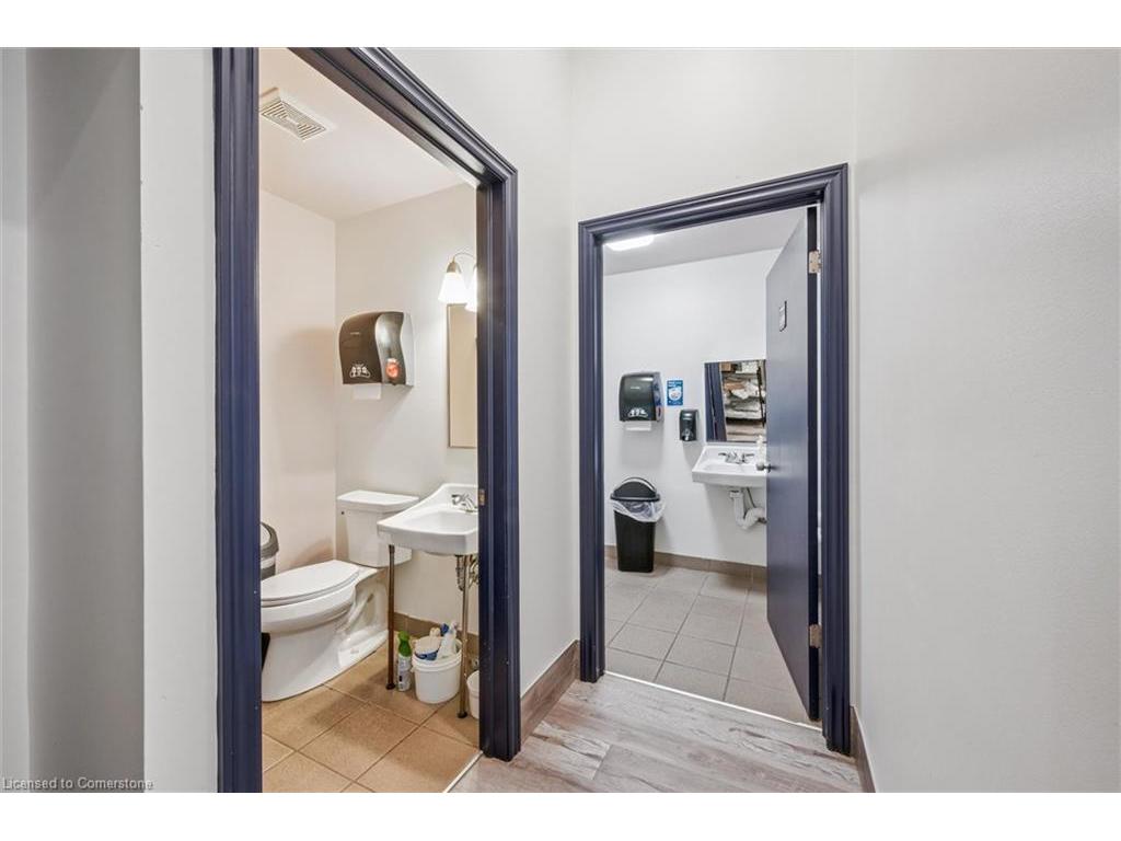 









1406


King

Street North,
St. Jacobs,




ON
N0B 2N0

