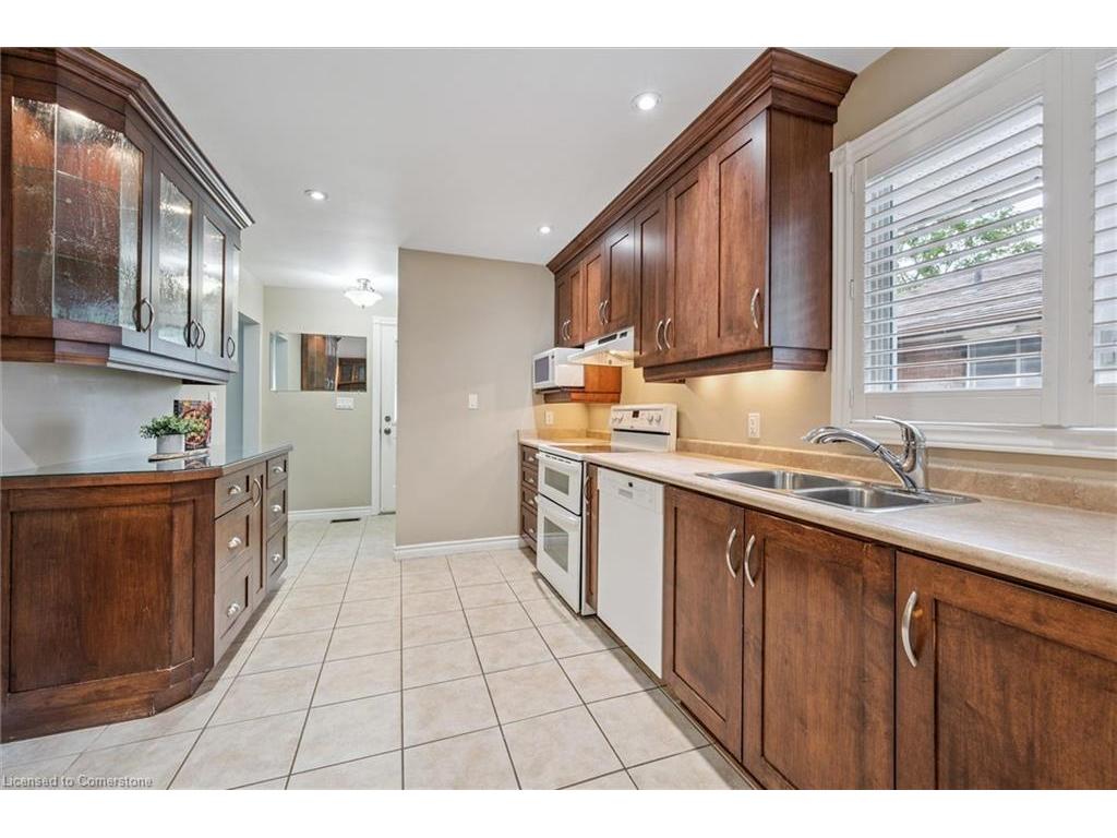 









190


Waverley

Drive,
Guelph,




ON
N1E 1H4

