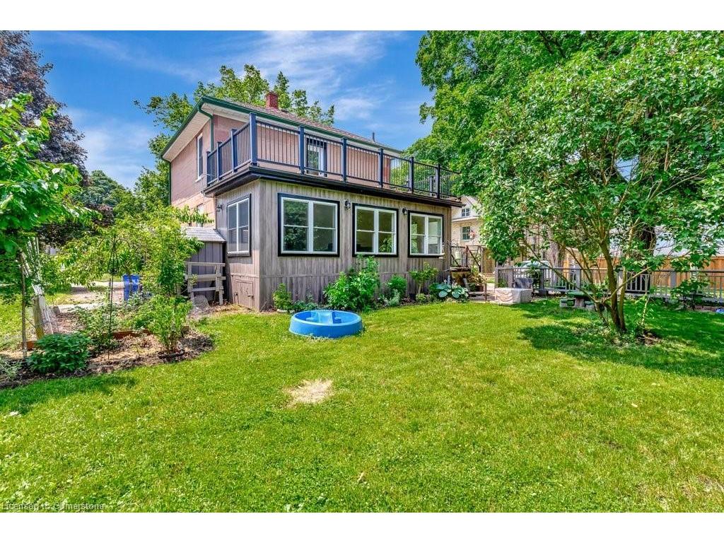 









405


Margaret

Street,
Cambridge,




ON
N3H 3X6

