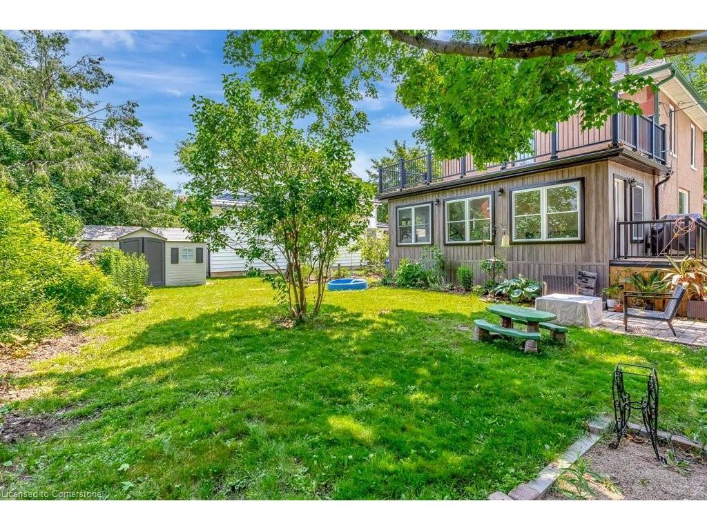 









405


Margaret

Street,
Cambridge,




ON
N3H 3X6

