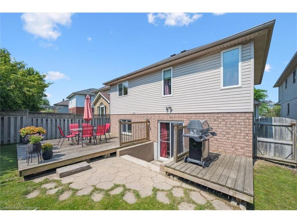 









576


Windjammer

Way,
Waterloo,




ON
N2K 3Z5

