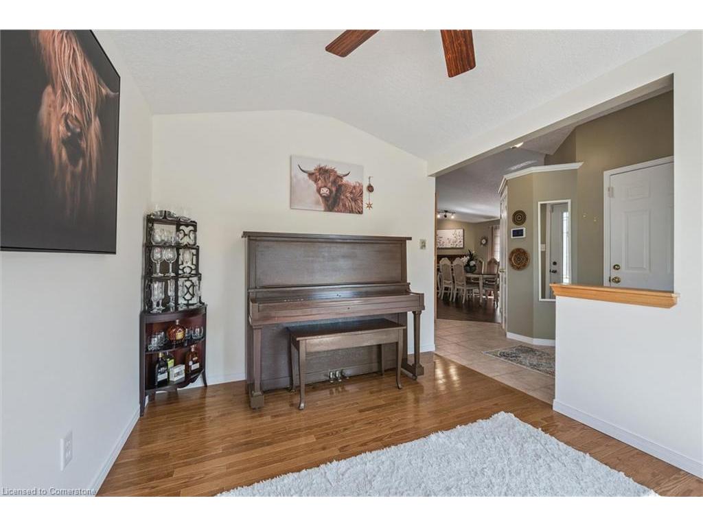 









576


Windjammer

Way,
Waterloo,




ON
N2K 3Z5


