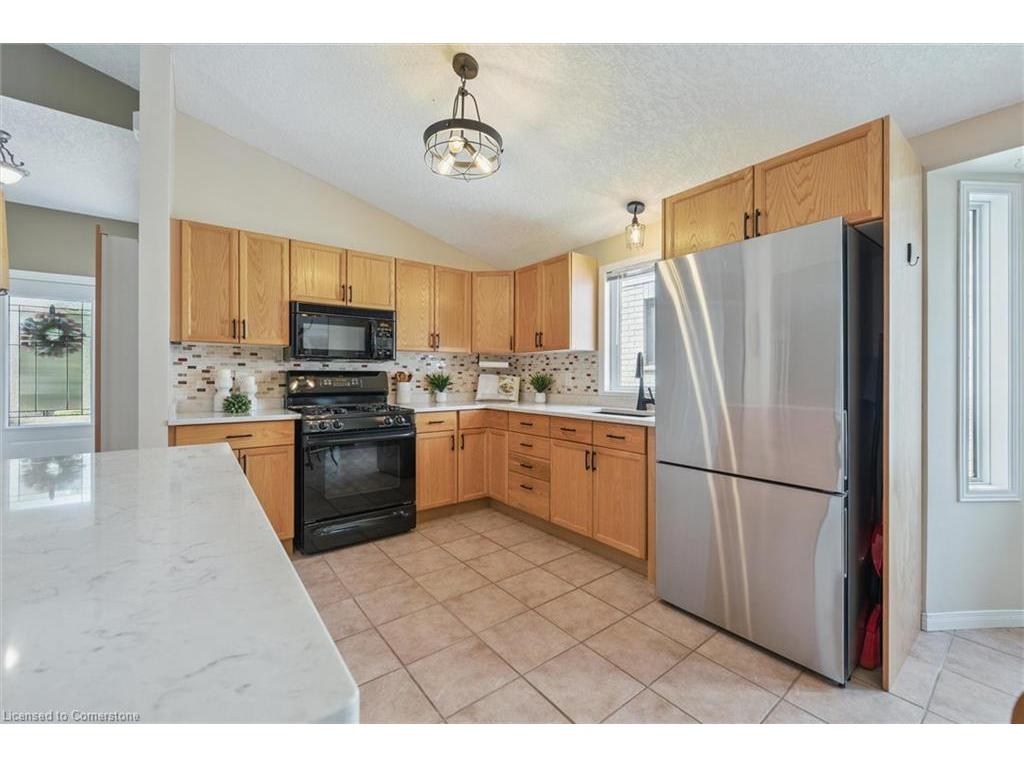 









576


Windjammer

Way,
Waterloo,




ON
N2K 3Z5

