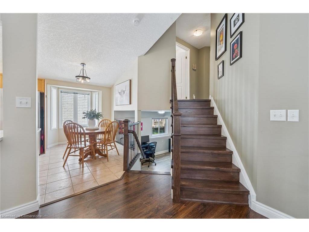 









576


Windjammer

Way,
Waterloo,




ON
N2K 3Z5

