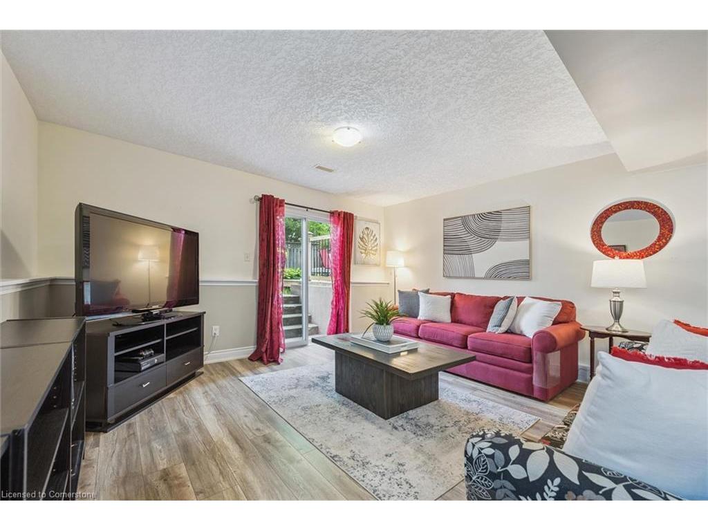 









576


Windjammer

Way,
Waterloo,




ON
N2K 3Z5

