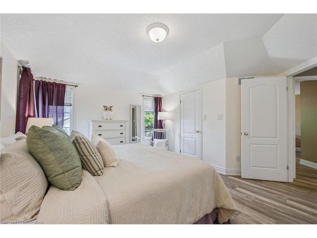 









576


Windjammer

Way,
Waterloo,




ON
N2K 3Z5

