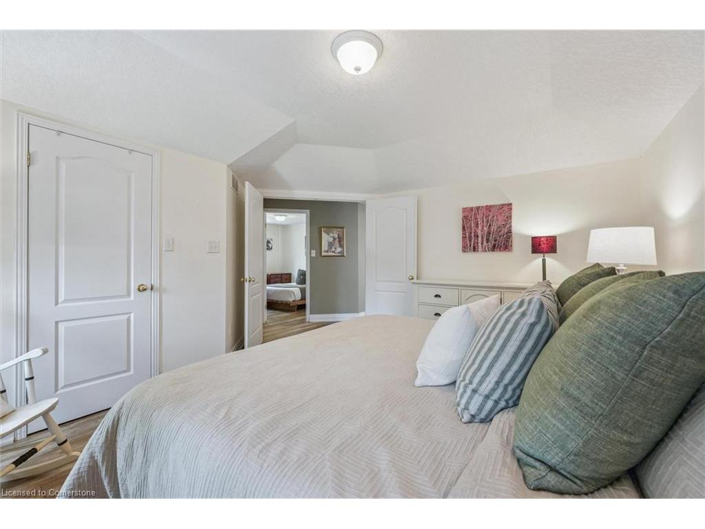 









576


Windjammer

Way,
Waterloo,




ON
N2K 3Z5

