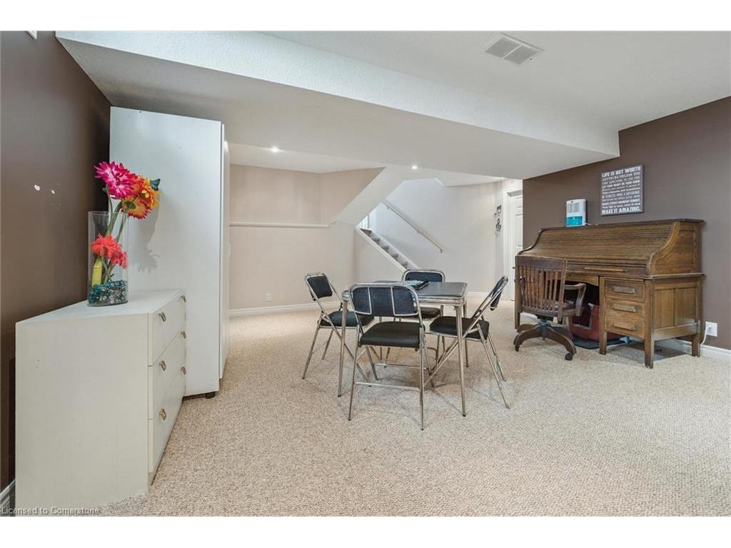 









576


Windjammer

Way,
Waterloo,




ON
N2K 3Z5

