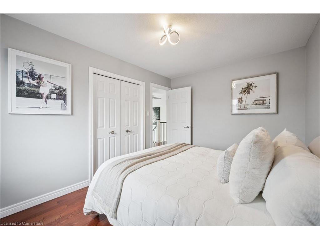 









279


Farley

Drive,
Guelph,




ON
N1L 1N6

