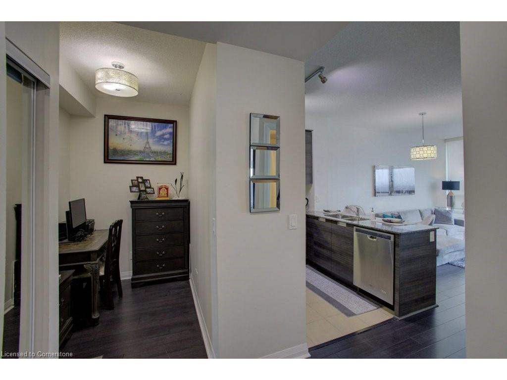 









75


Eglinton

Avenue West, 1601,
Mississauga,




ON
L5R 0E5

