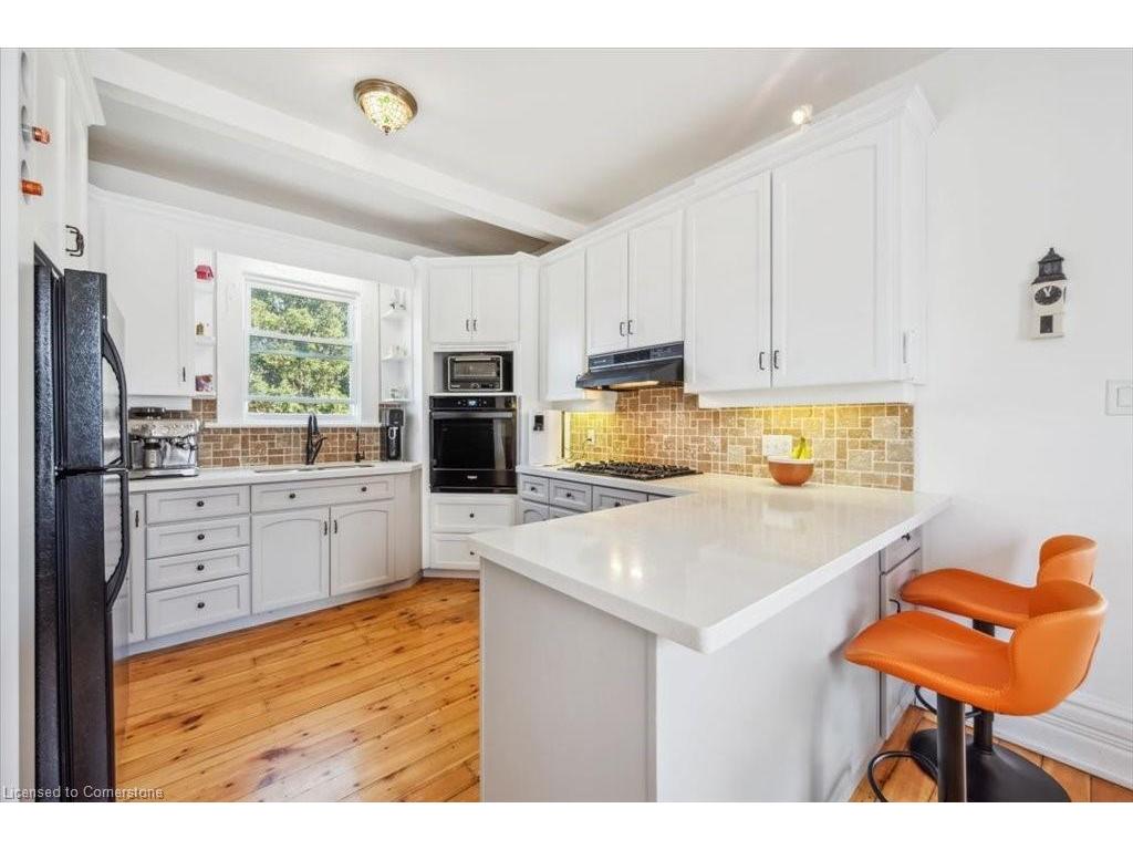 









572


Woolwich

Street,
Guelph,




ON
N1H 3Y2

