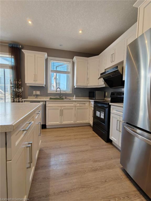 









233


Ladyslipper

Drive,
Waterloo,




ON
N2V 0E2

