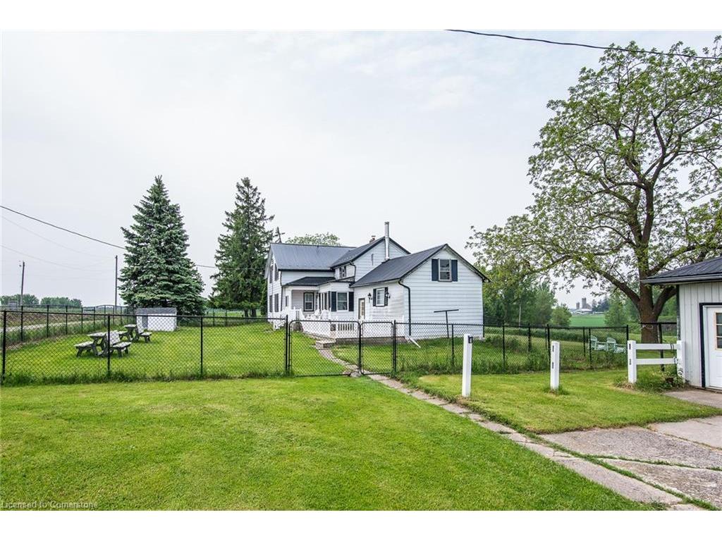 









4385


Hessen Strasse

,
Wellesley,







ON
N0B 2T0

