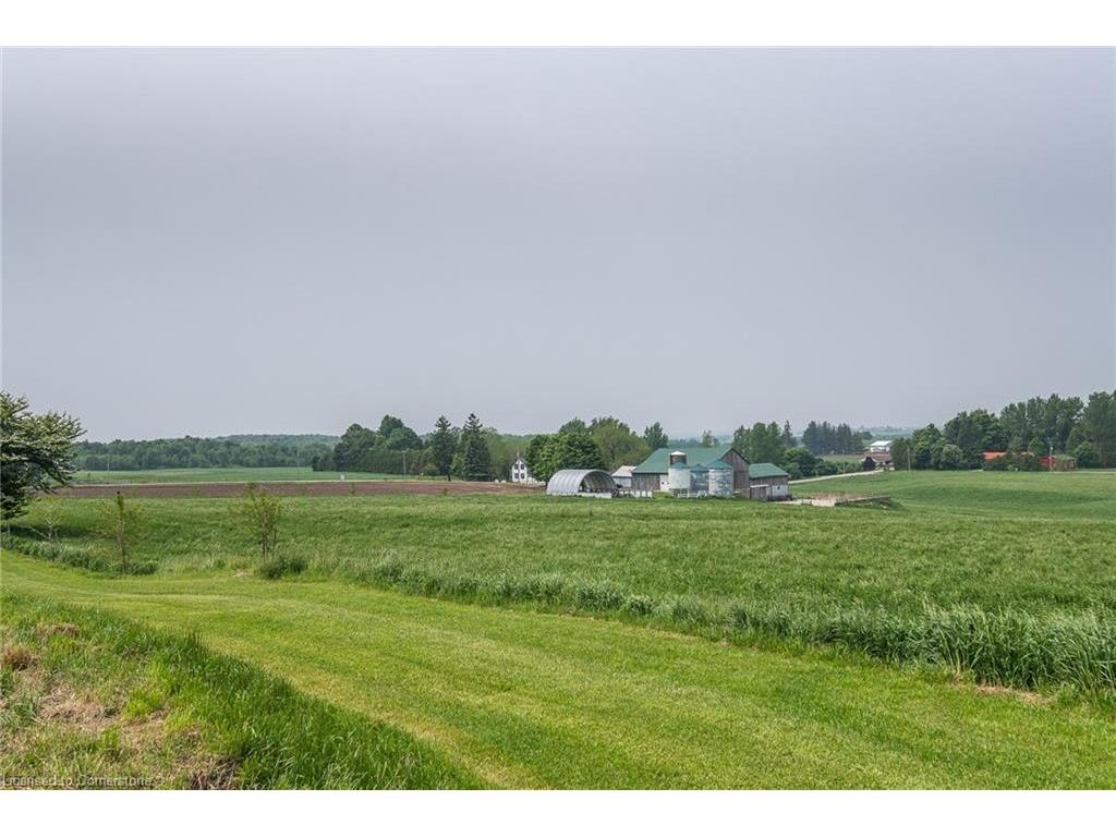 









4385


Hessen Strasse

,
Wellesley,







ON
N0B 2T0

