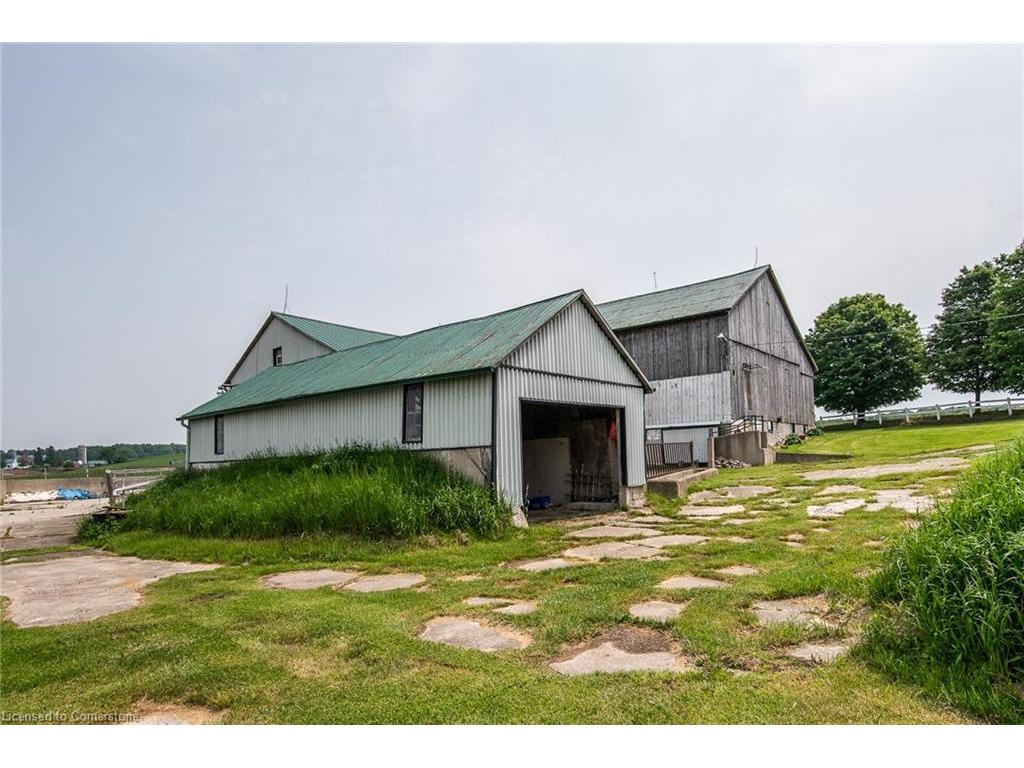 









4385


Hessen Strasse

,
Wellesley,







ON
N0B 2T0

