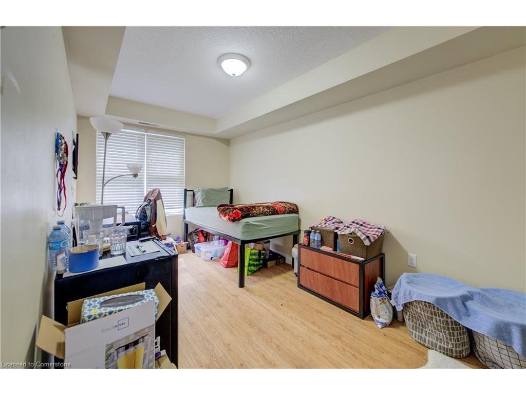 









392


Albert

Street, 204,
Waterloo,




ON
N2L 3V1

