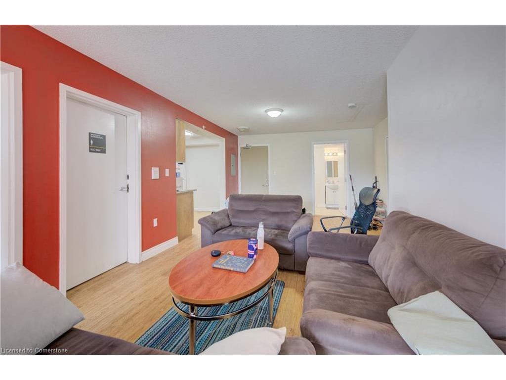 









392


Albert

Street, 204,
Waterloo,




ON
N2L 3V1


