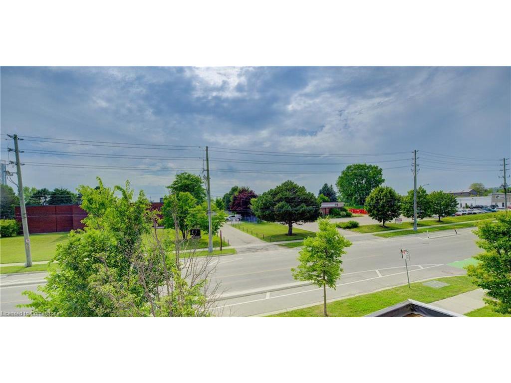 









392


Albert

Street, 204,
Waterloo,




ON
N2L 3V1

