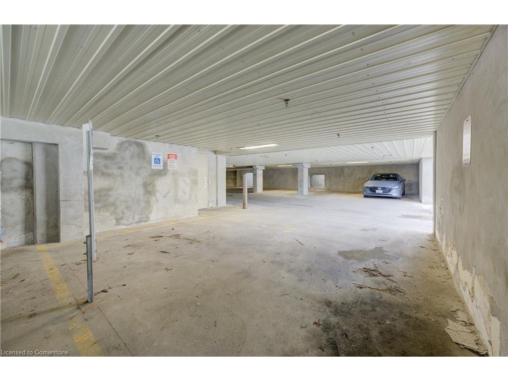 









392


Albert

Street, 204,
Waterloo,




ON
N2L 3V1

