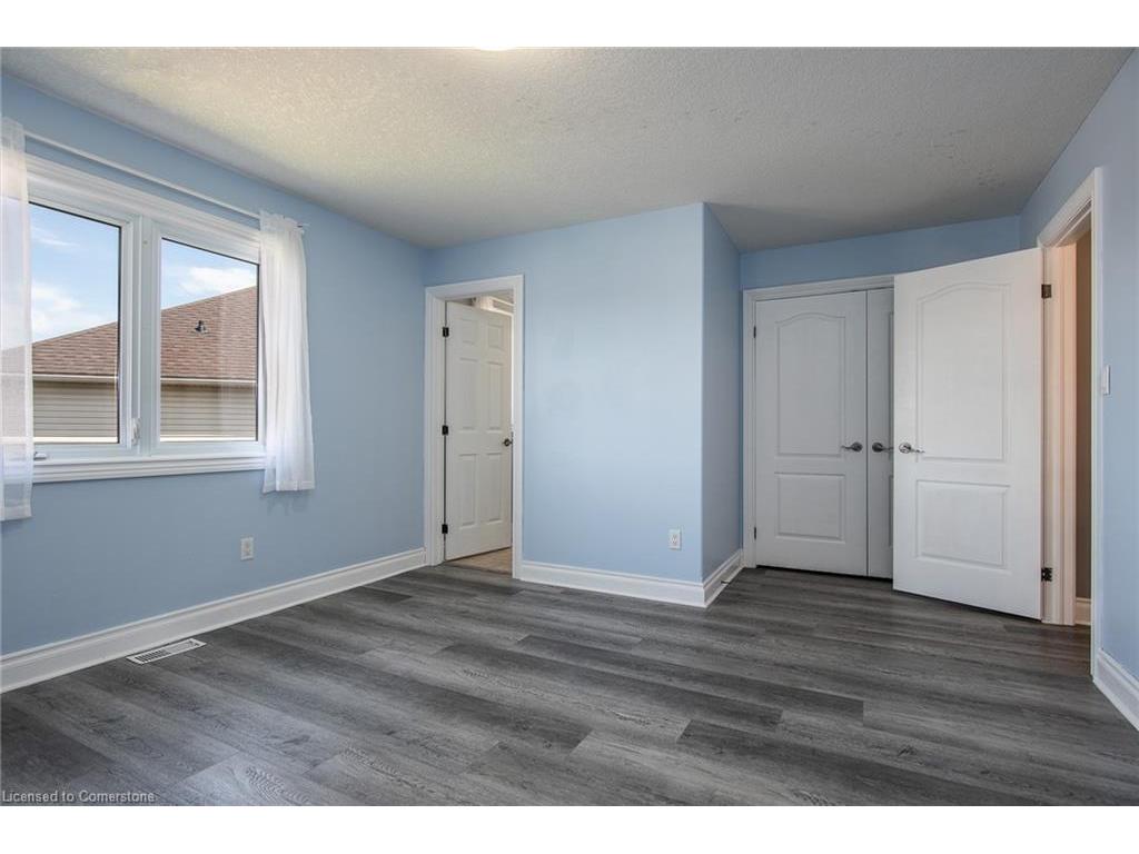









35


Yarrow

Court,
Kitchener,




ON
N2E 4C4


